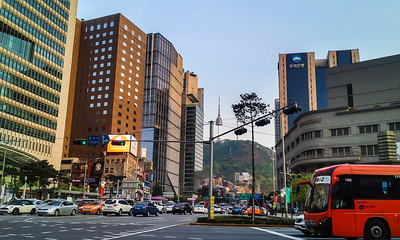 A Seoul street in the daytime